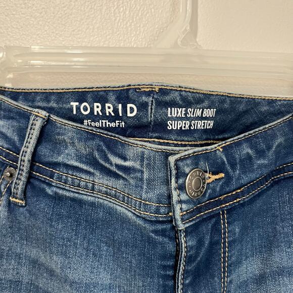 Torrid Luxe Slim Boot Jeans 16T Stretch Medium Wash 32” Inseam Flare Denim - Picture 8 of 8